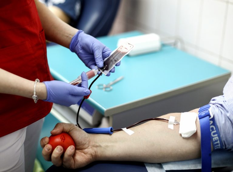 MOSCOW, RUSSIA - APRIL 16, 2018: A person donating blood at the Russian Federal Biomedical Agency's blood centre. Mikhail Tereshchenko/TASS (Photo by Mikhail TereshchenkoTASS via Getty Images)
